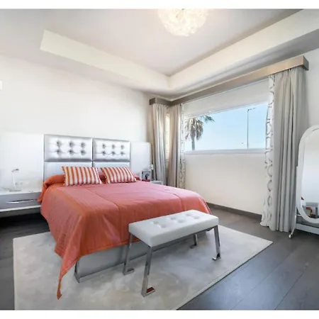 Villa El Higueron Con Vistas Al Mar Benalmadena